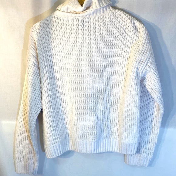 Select + Trend- Brand New Turtle Neck Ivory Sweater! Size small. Very beautiful! - Picture 3 of 7